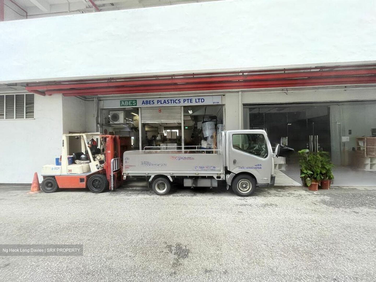 Yu Li Industrial Building (D14), Retail #536396591